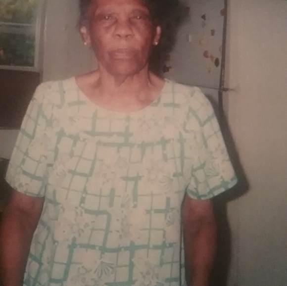 Meet your Posher, Keisha - Picture 1 of 1